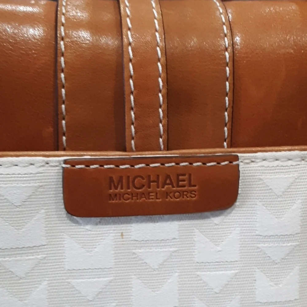 Michael Kors stylish michael